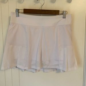 Kyodan White Tennis Skirt, size M